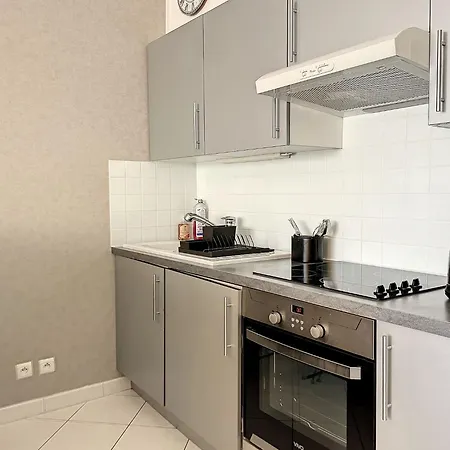 Daire - En Plein Coeur De Cannes